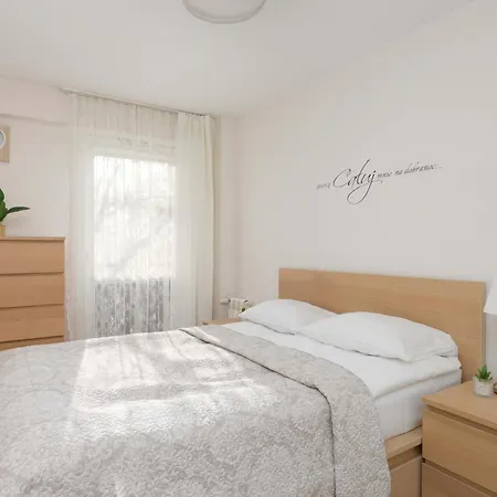 Apartmán Cozy And Family Close To The Metro In By Renters Varšava