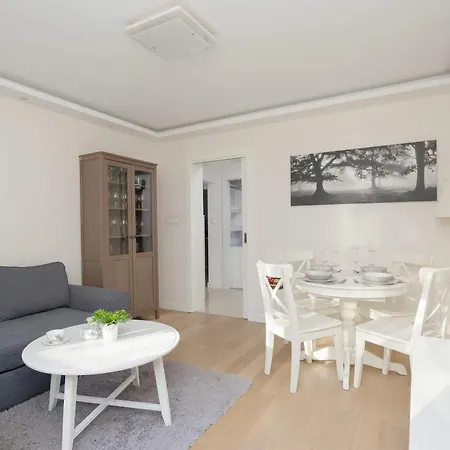 Cozy And Family Close To The Metro In By Renters *