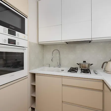 Апартаменты Cozy And Family Close To The Metro In By Renters *