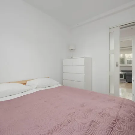 Cozy And Family Close To The Metro In By Renters * Varsovie