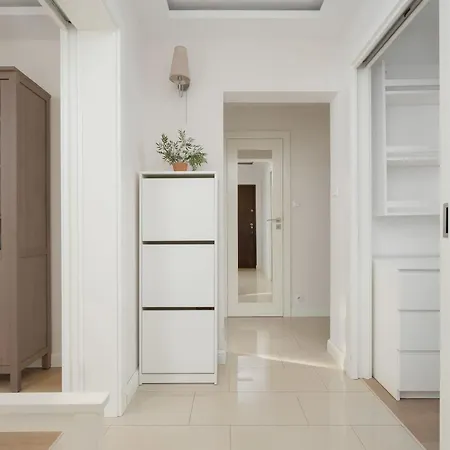 Cozy And Family Close To The Metro In By Renters דירה